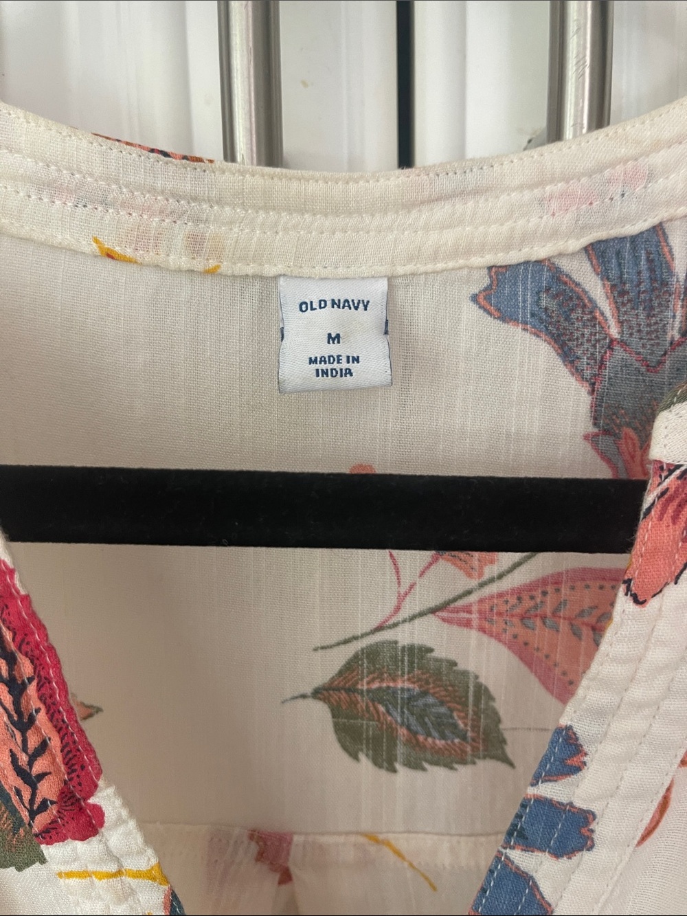 Old Navy Cream Tunic long sleeve blouse Floral Print Sz M with Flaws - Picture 4 of 12